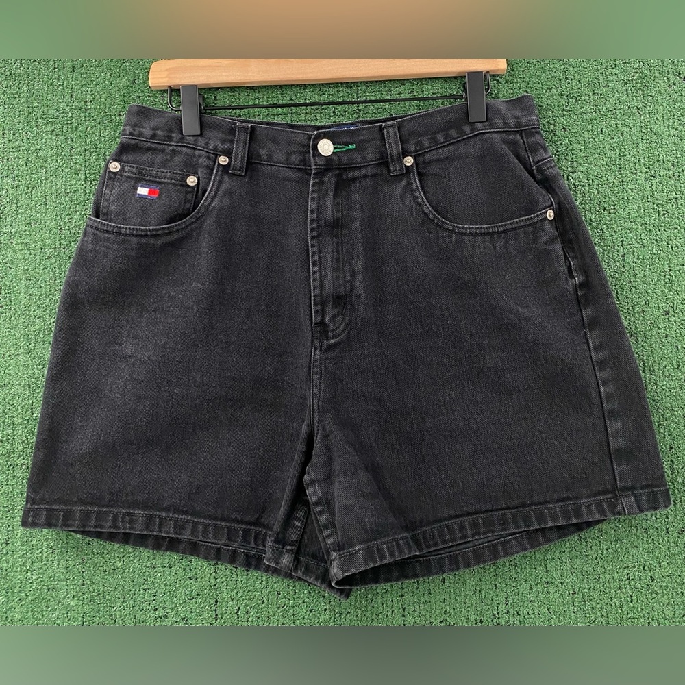 Vintage 90’s Tommy Hilfiger Flag Patch Black Denim Jean Shorts Women’s 31” Waist